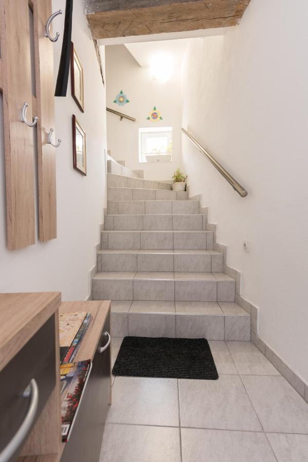 פוז'גה Apartmani Kod Marka מראה חיצוני תמונה
