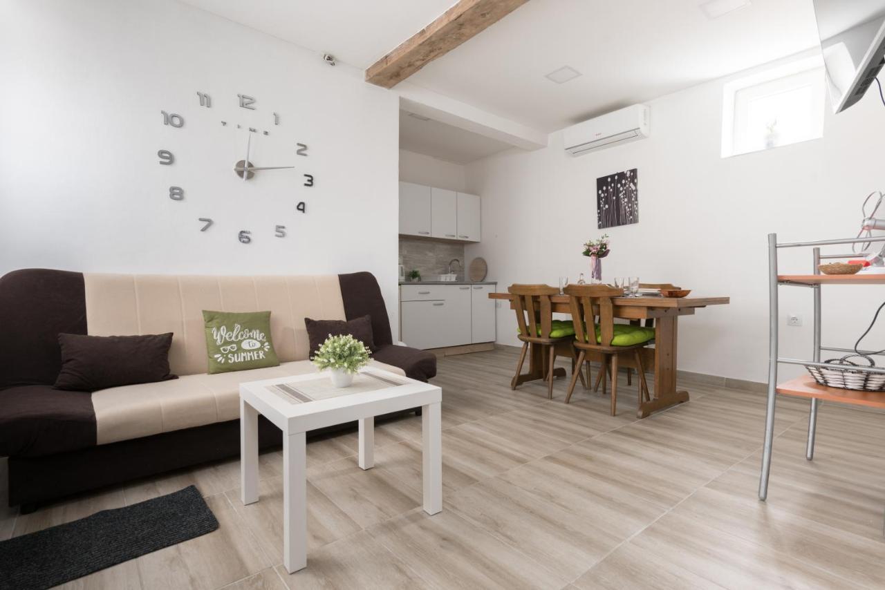 פוז'גה Apartmani Kod Marka מראה חיצוני תמונה