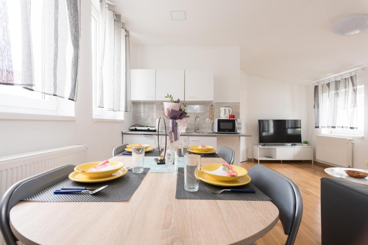 פוז'גה Apartmani Kod Marka מראה חיצוני תמונה